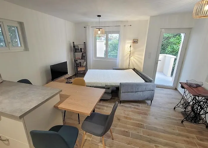 L'oustalette In Hébergement de vacances *